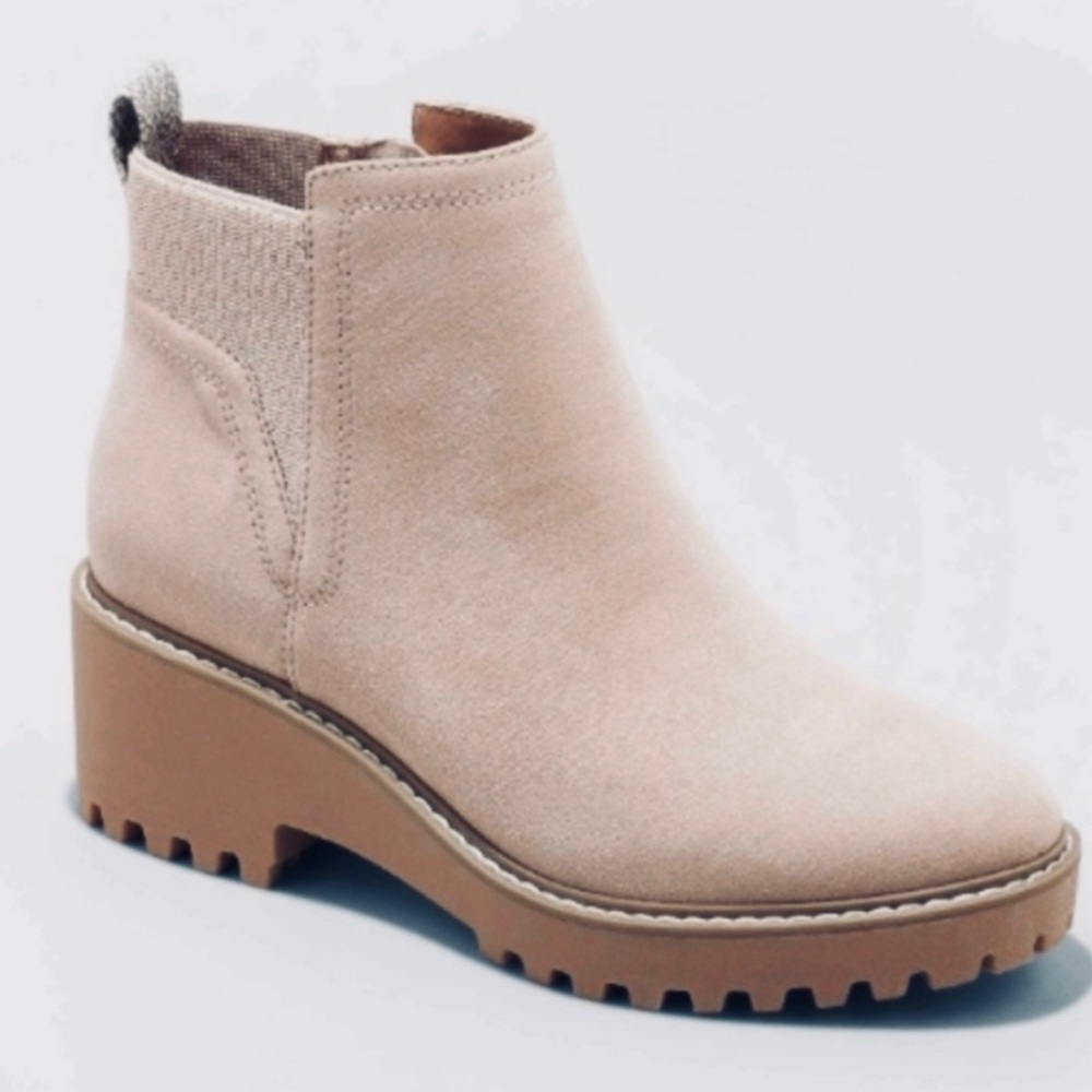 Chelsea boot